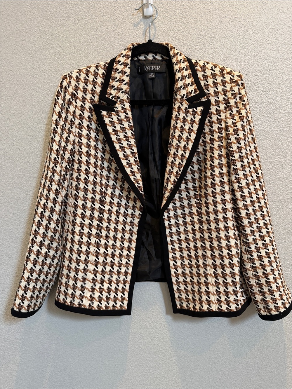 Kasper Brown, Black & Cream Houndstooth Tweed Blazer Vintage